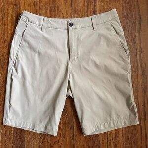 lululemon athletica Men's Tan Golf Shorts Size 33